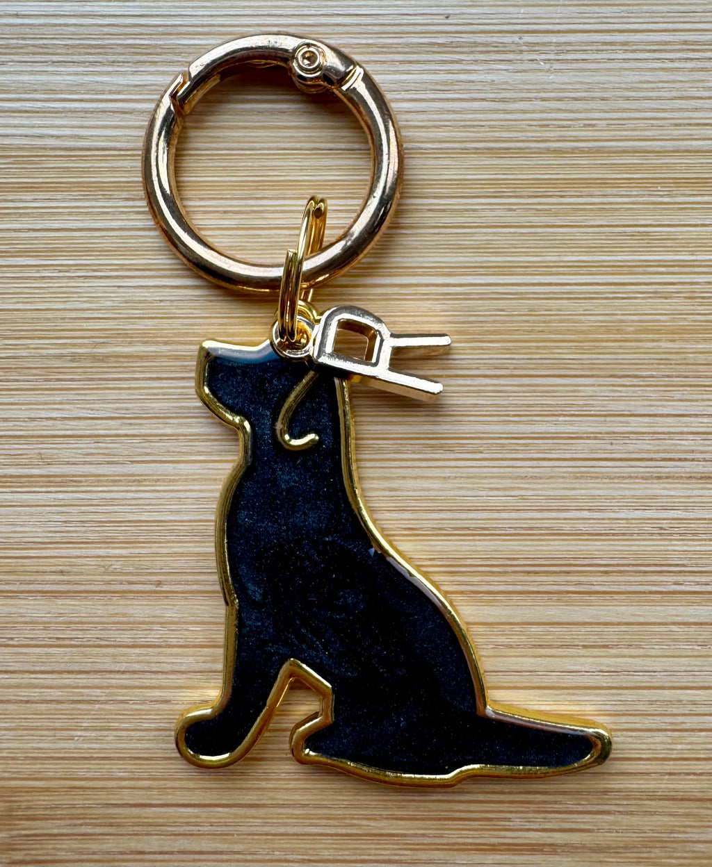 Labrador gold frame Tag